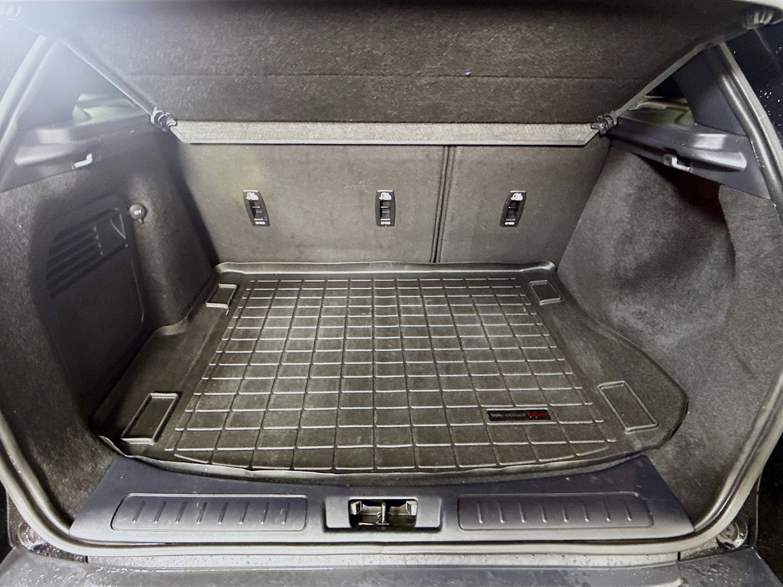 Used 2017 Land Rover Range Rover Evoque SE Premium image 31