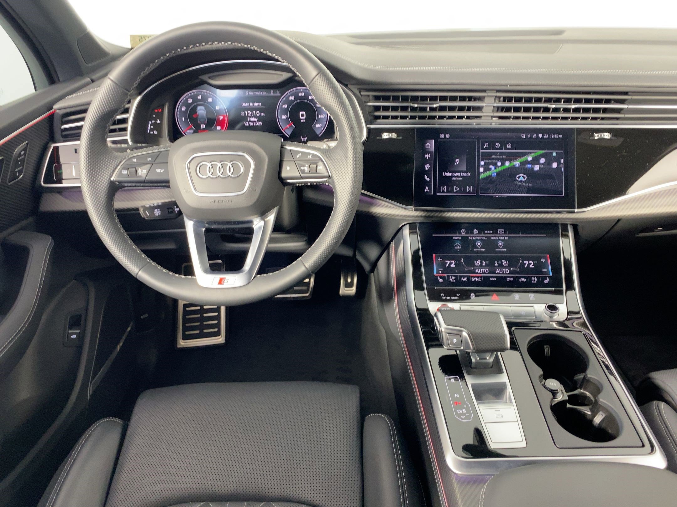 Used 2025 Audi SQ7 Premium Plus w/ Executive Package image 4