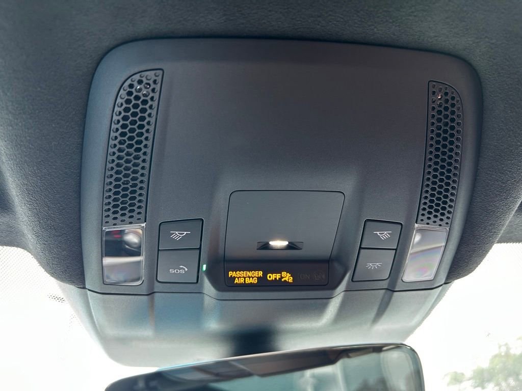 Used 2020 Porsche Taycan Turbo S image 34