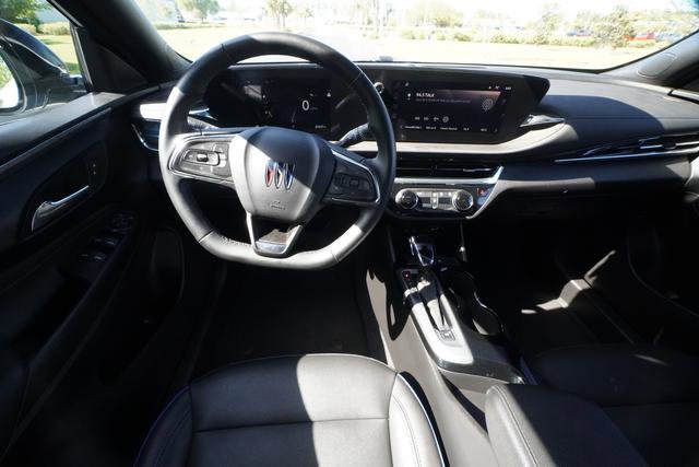Used 2025 Buick Envista Sport Touring FWD image 13