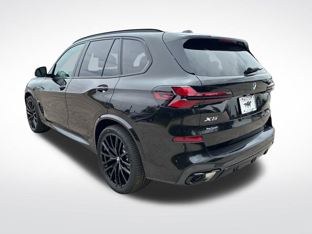 New 2026 BMW X5 xDrive40i w/ M Sport Package AWD/4WD image 5