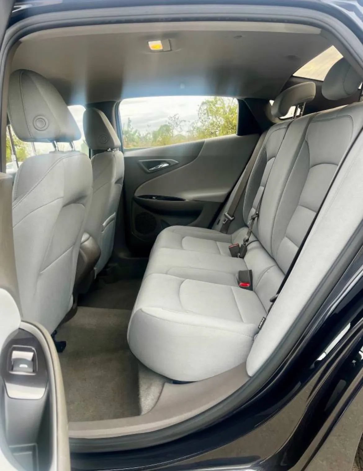 Used 2023 Chevrolet Malibu LS FWD image 10