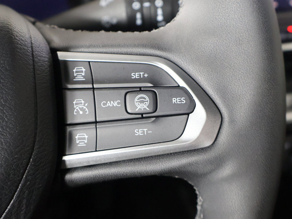 Used 2023 Jeep Compass Limited w/ Elite Group AWD/4WD image 42