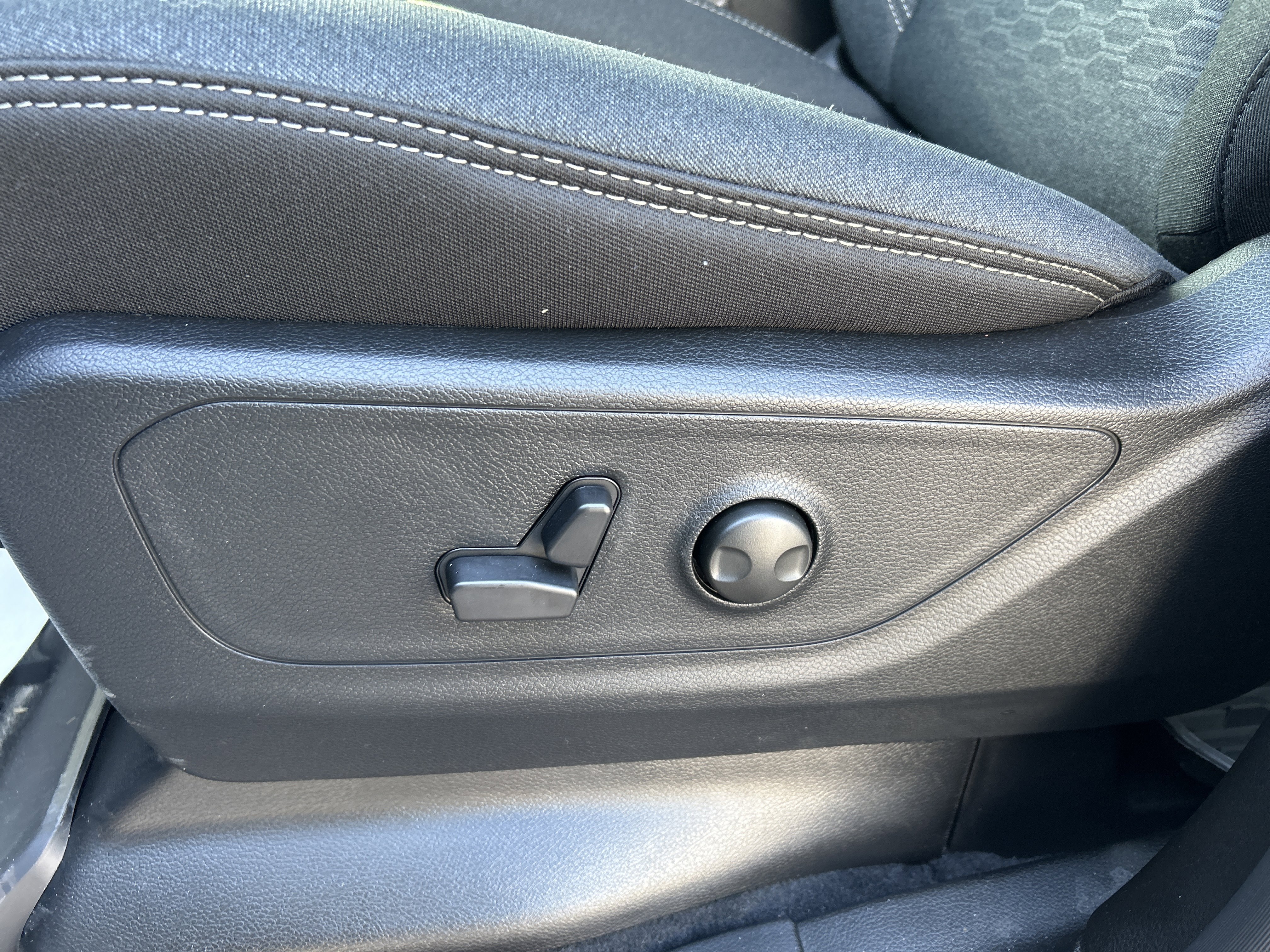 New 2026 RAM 1500 Big Horn w/ Night Edition image 15