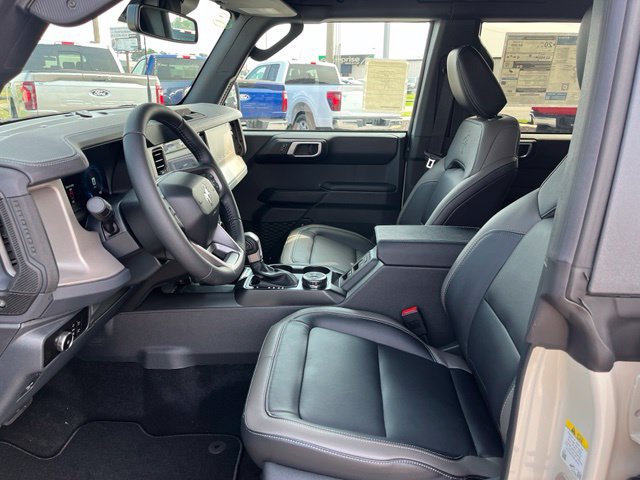 New 2026 Ford Bronco Outer Banks AWD/4WD image 5