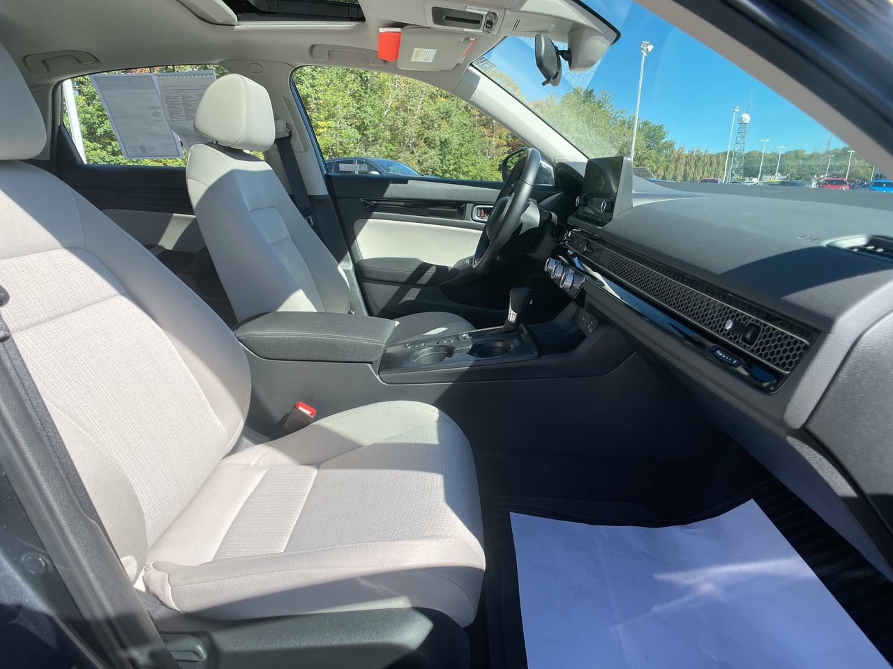 Used 2024 Honda Civic EX image 24