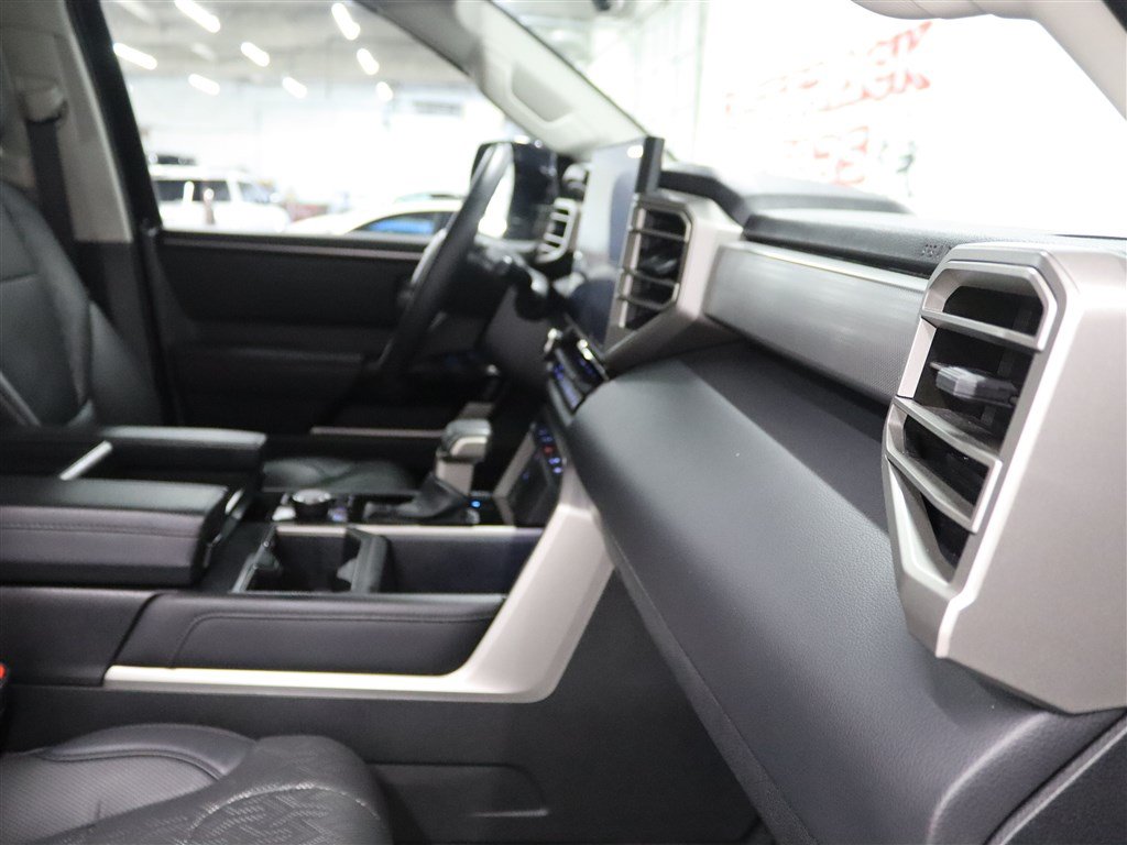 Used 2023 Toyota Tundra Limited AWD/4WD image 28