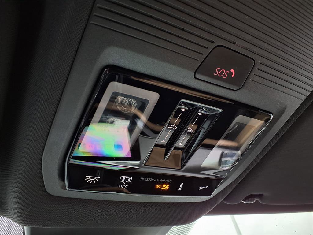 New 2026 Volkswagen Atlas Cross Sport SE image 19