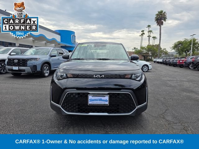 Used 2025 Kia Soul LX w/ LX Technology Package FWD image 3