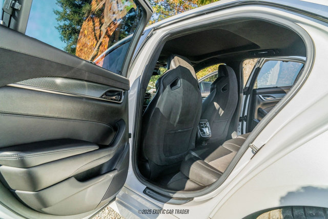 Used 2018 Cadillac CTS V w/ Luxury Package image 52