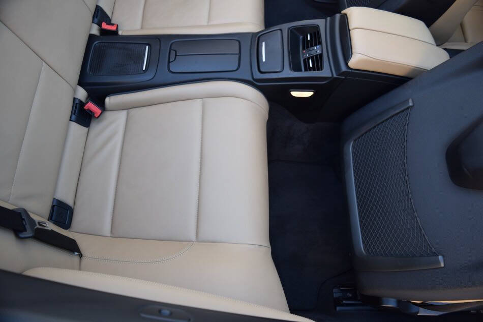 Used 2011 BMW M3 Convertible RWD image 64