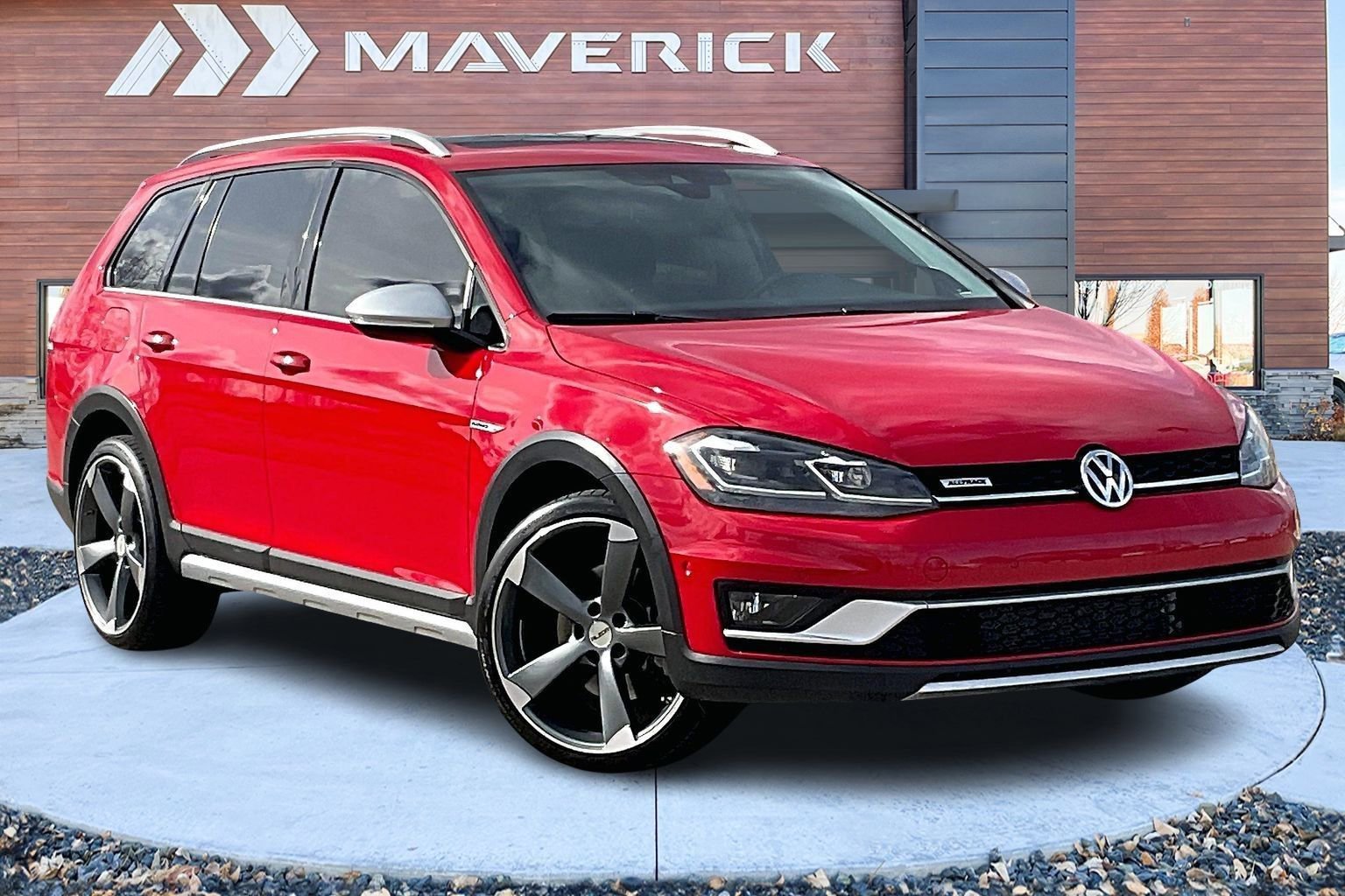Used 2019 Volkswagen Golf Alltrack SEL image 1