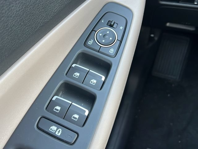 Used 2022 Hyundai Santa Fe SEL FWD image 22
