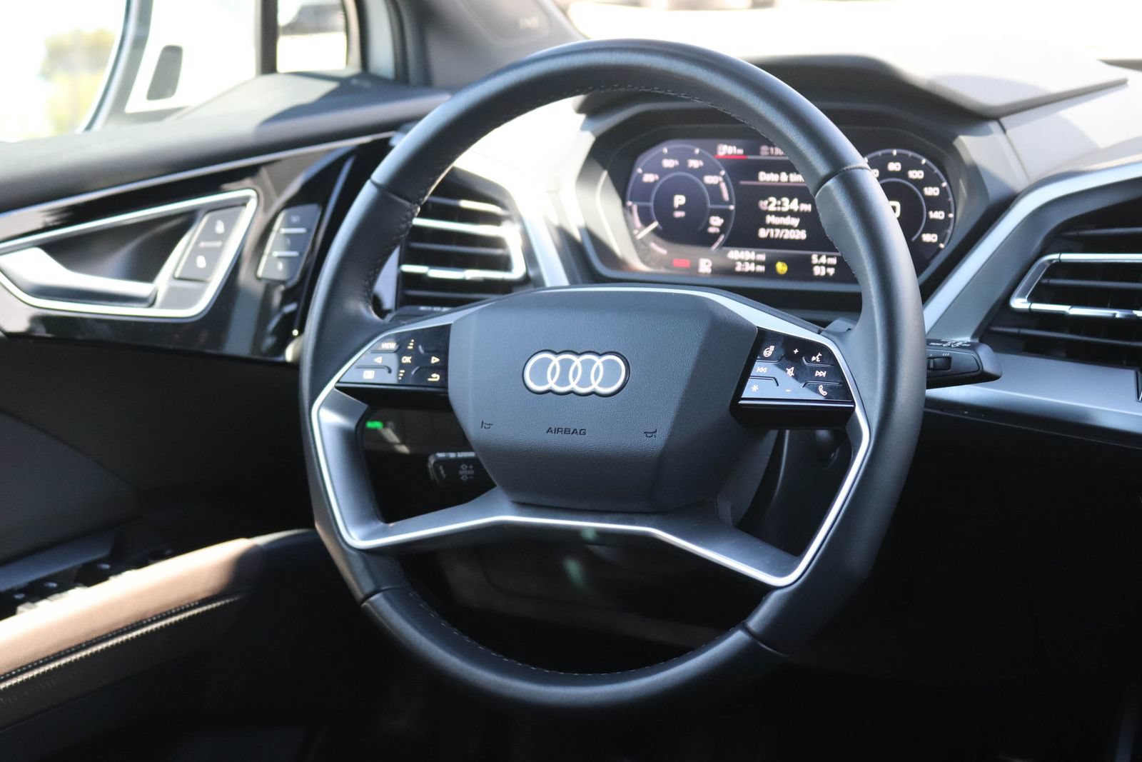 Certified 2023 Audi Q4 e-tron Premium Plus w/ Premium Plus AWD/4WD image 17