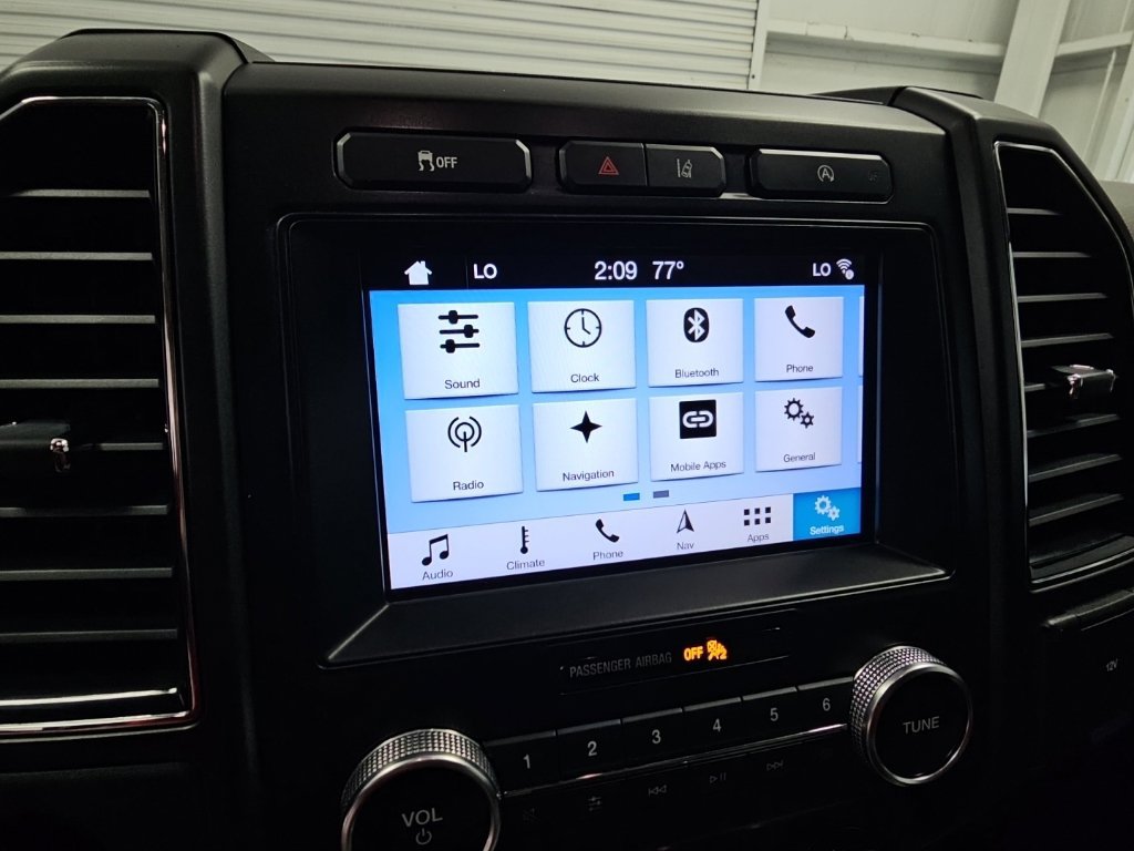 Used 2018 Ford Expedition Limited w/ Equipment Group 301A RWD image 21