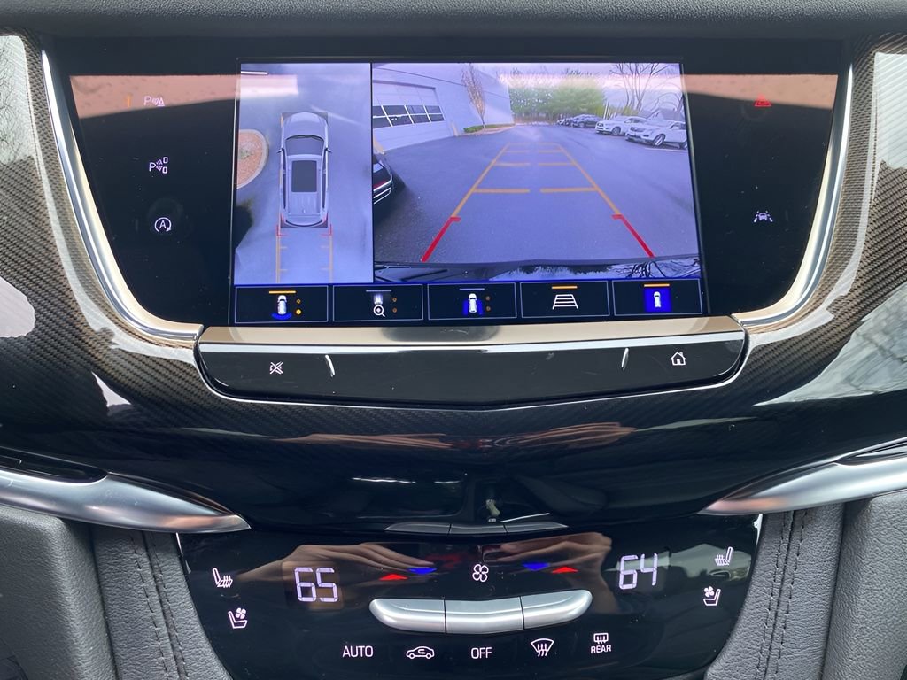 Used 2025 Cadillac XT6 Sport w/ Platinum Package image 24