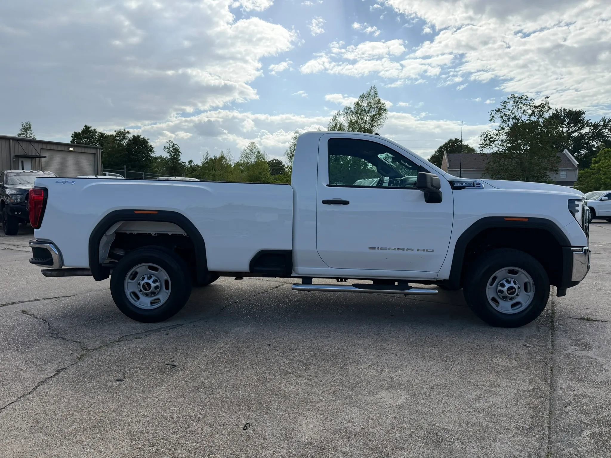 Used 2024 GMC Sierra 2500 Pro w/ Convenience Package AWD/4WD image 6