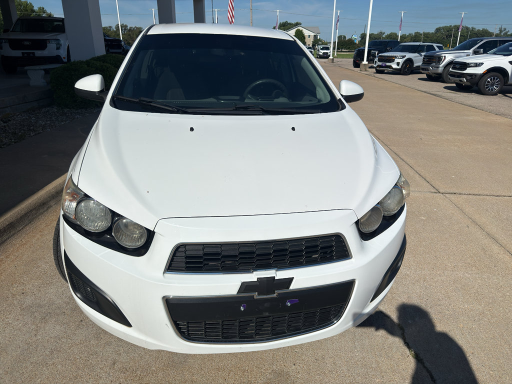 Used 2015 Chevrolet Sonic LT FWD image 3