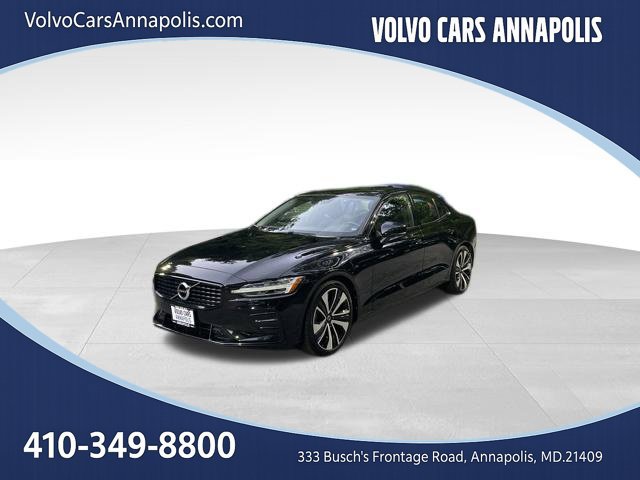Used 2022 Volvo S60 B5 Momentum w/ Climate Package FWD image 3