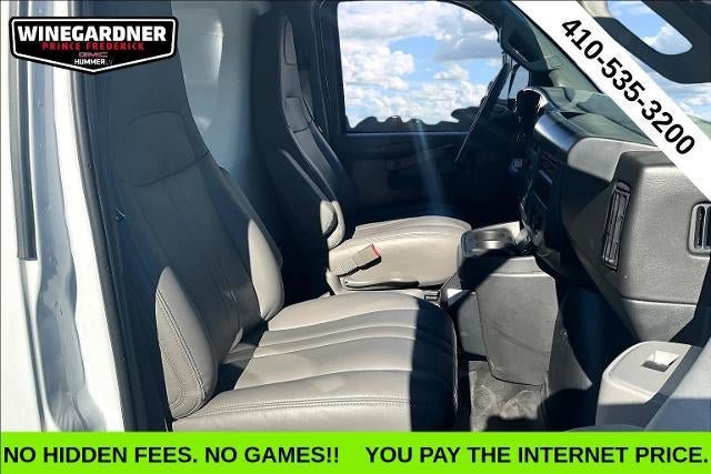 New 2025 GMC Savana 3500 w/ Power Convenience Package RWD image 6