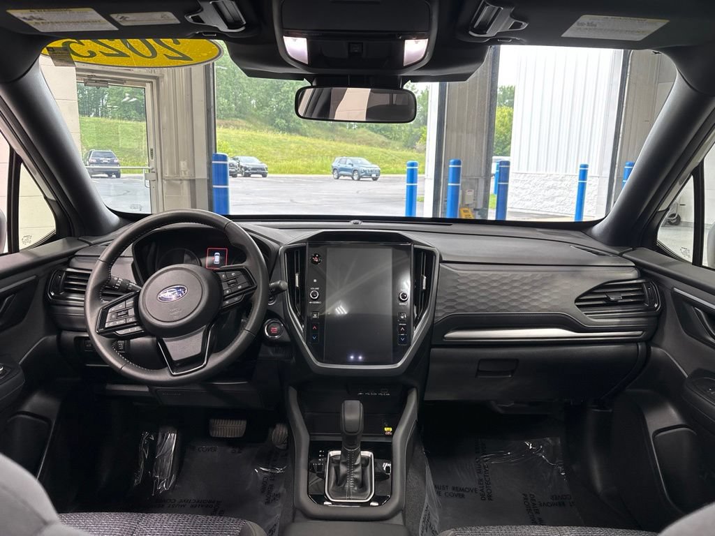 Used 2025 Subaru Forester Premium AWD/4WD image 13
