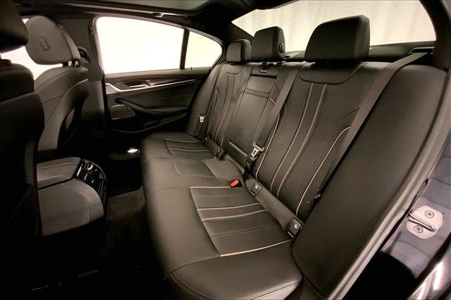 Certified 2022 BMW 540i xDrive w/ M Sport Package image 14
