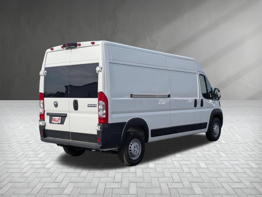 Used 2024 RAM ProMaster 2500 FWD image 5