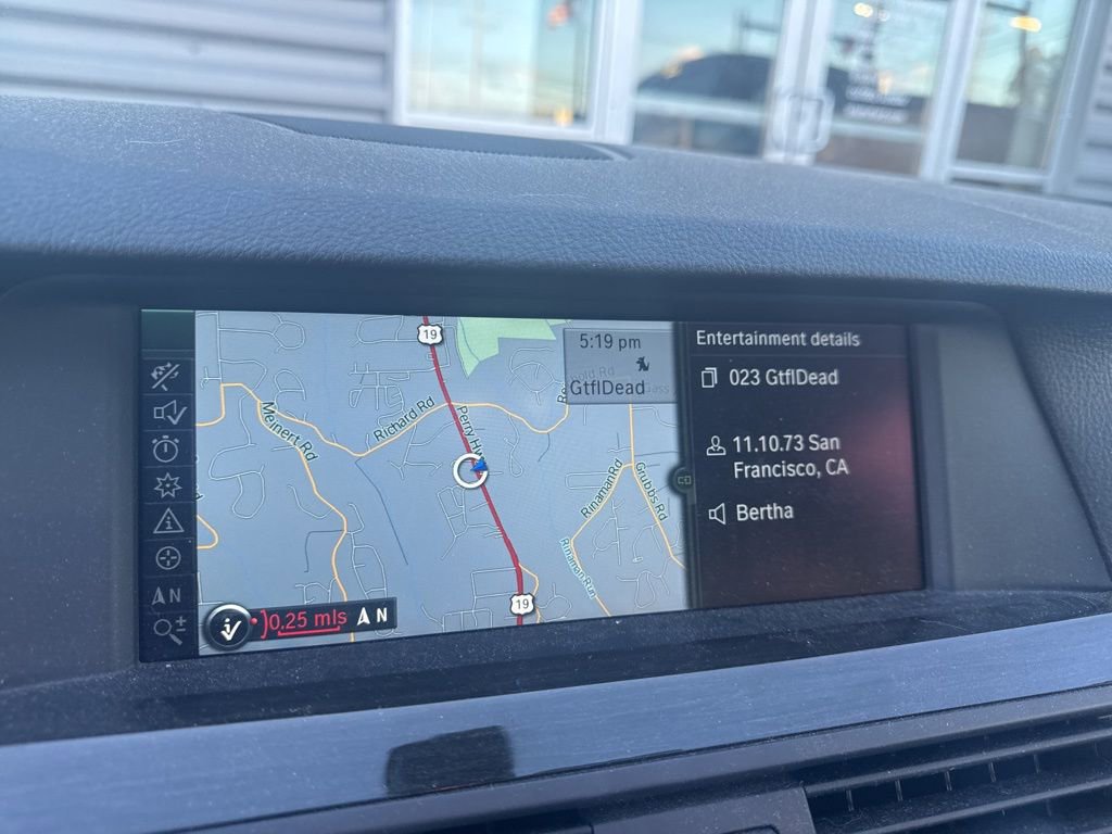 Used 2011 BMW 550i xDrive Sedan image 11