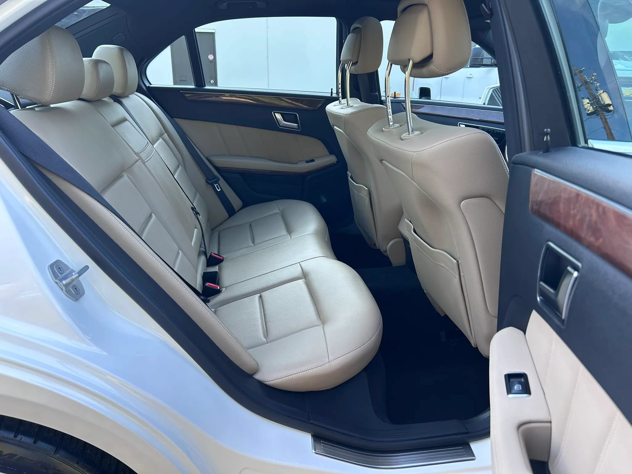 Used 2012 Mercedes-Benz E 350 Sedan image 61