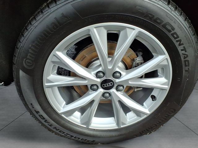 Used 2025 Audi Q3 2.0T Premium w/ Convenience Package image 7