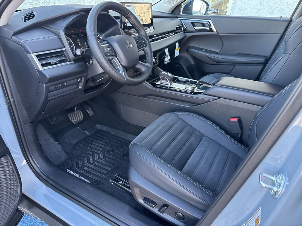 New 2026 Mitsubishi Outlander AWD image 25