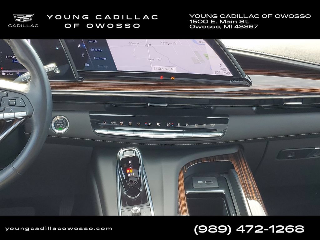 Certified 2024 Cadillac Escalade ESV Premium Luxury w/ LPO, Floor Liner Package AWD/4WD image 29