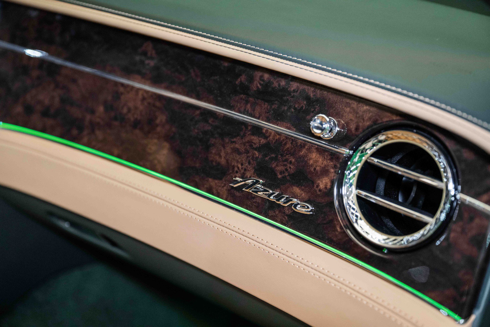 Used 2024 Bentley Continental GT V8 AWD/4WD image 39