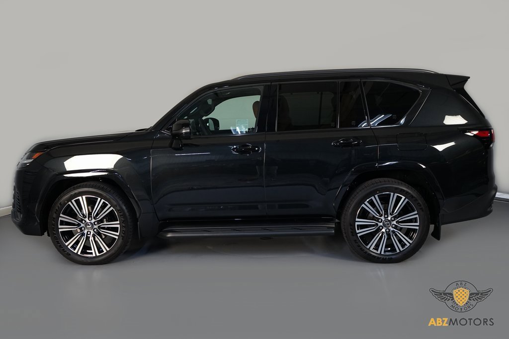 Used 2025 Lexus LX 600 4WD w/ Luxury Package image 5