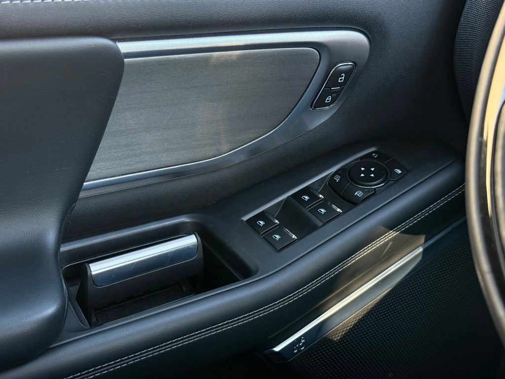 Used 2025 Ford Expedition Max Platinum image 22