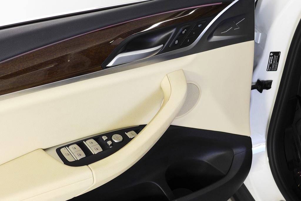 Certified 2023 BMW X3 sDrive30i w/ Convenience Package image 12