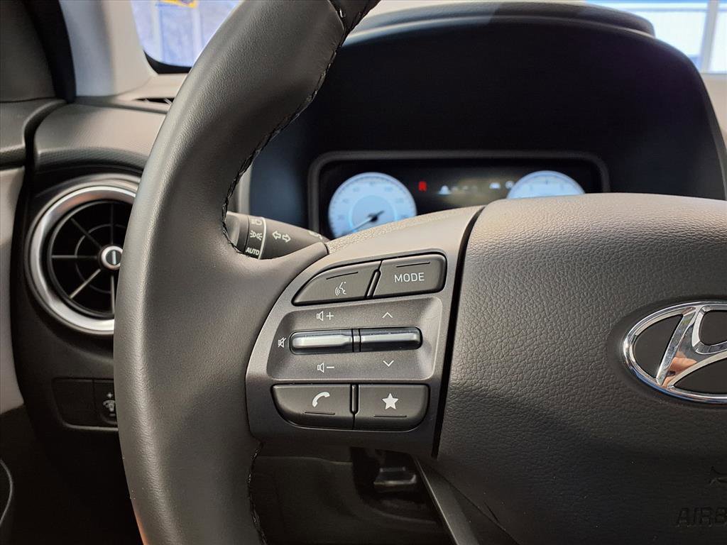 Used 2023 Hyundai Kona Limited image 28