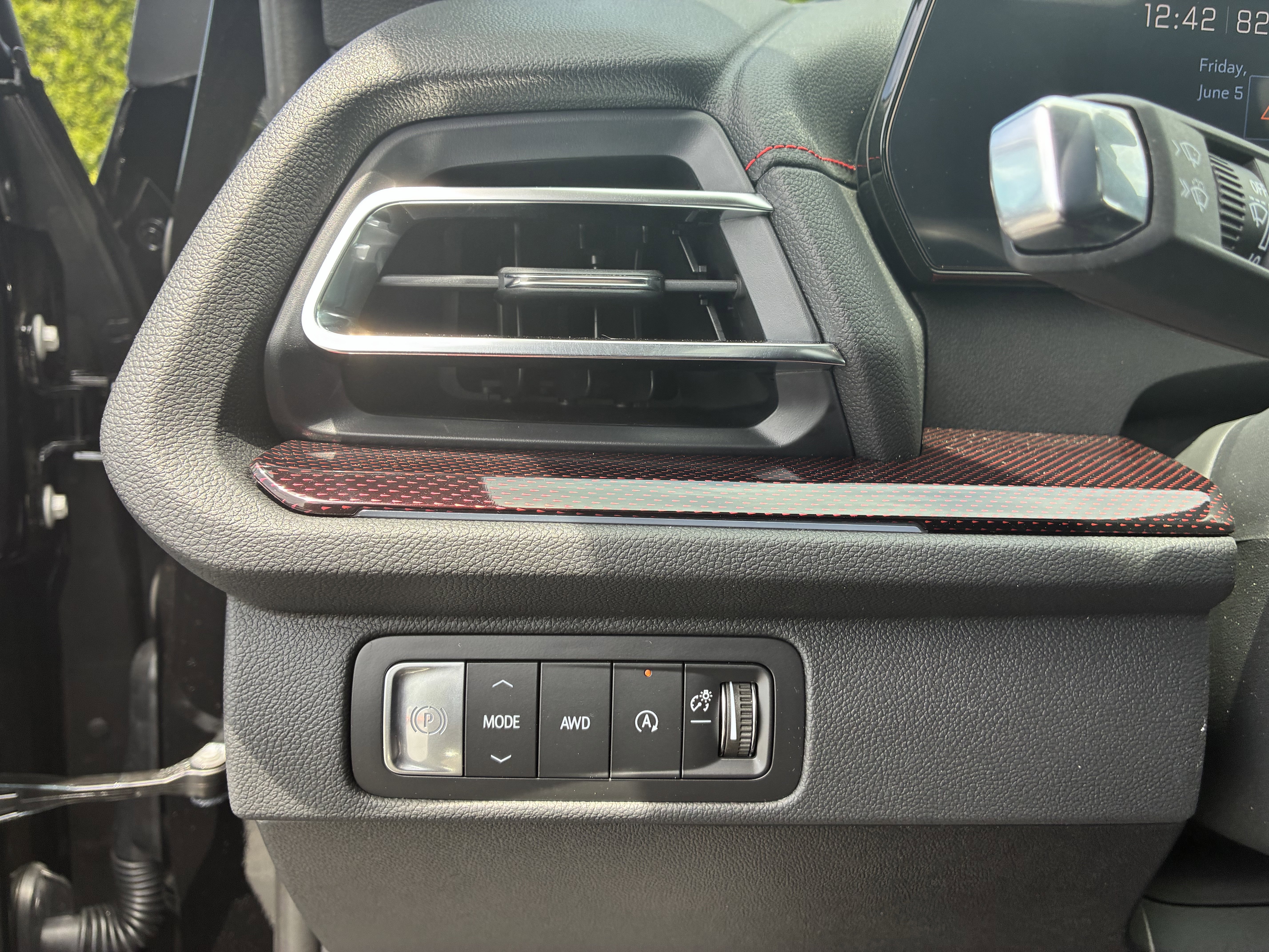 New 2026 Chevrolet Traverse RS w/ LPO, Floor Liner Package AWD/4WD image 29