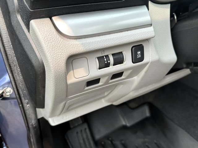 Used 2016 Subaru Forester 2.5i Premium w/ All-Weather Package AWD/4WD image 21