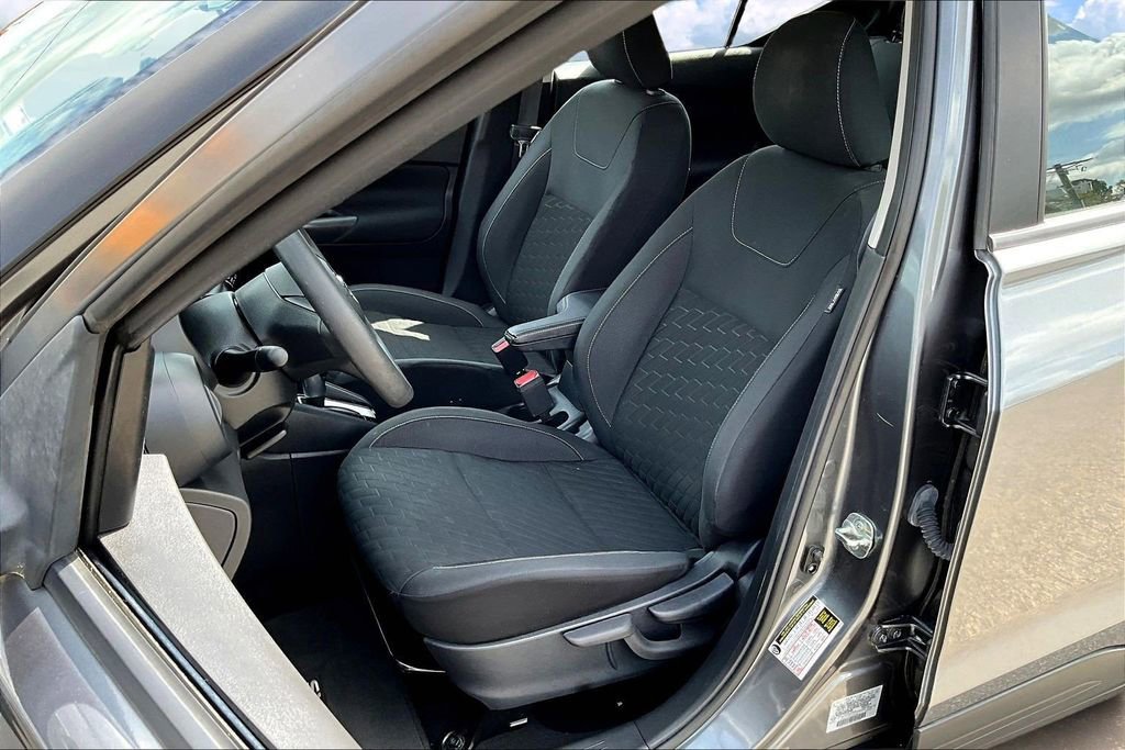 Used 2021 Nissan Kicks S image 23