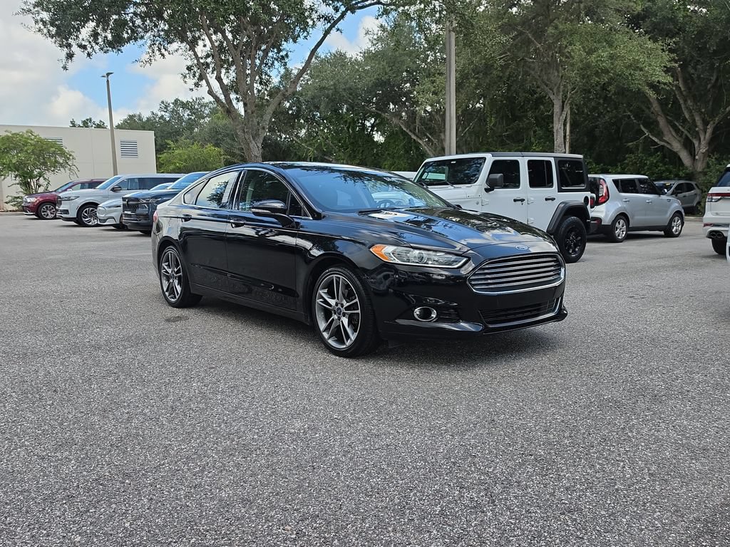 Used 2016 Ford Fusion Titanium FWD image 2