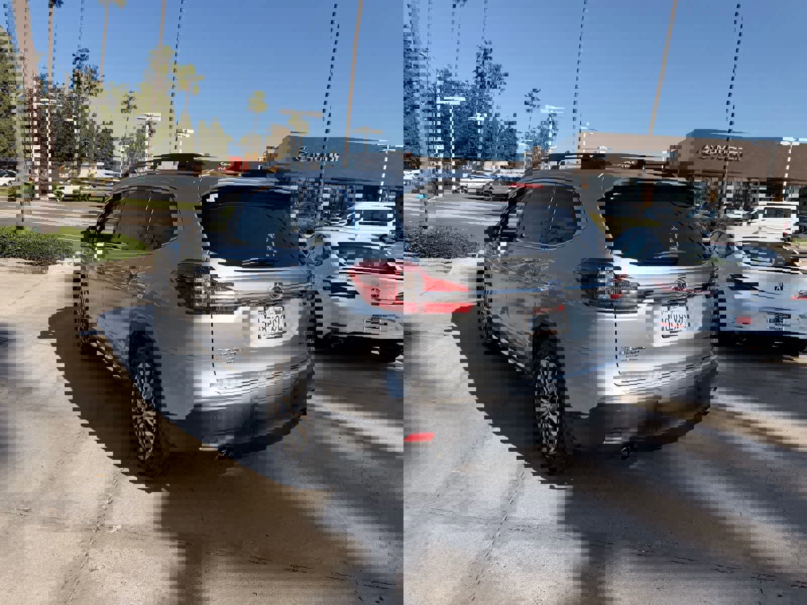 Used 2020 Subaru Ascent Limited w/ Technology Package image 3