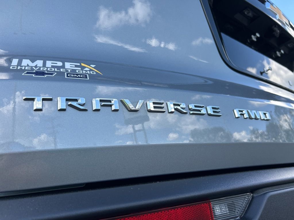 Used 2026 Chevrolet Traverse LT image 33