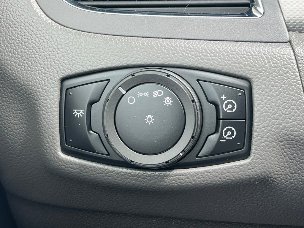 Used 2012 Ford Edge SEL FWD image 27