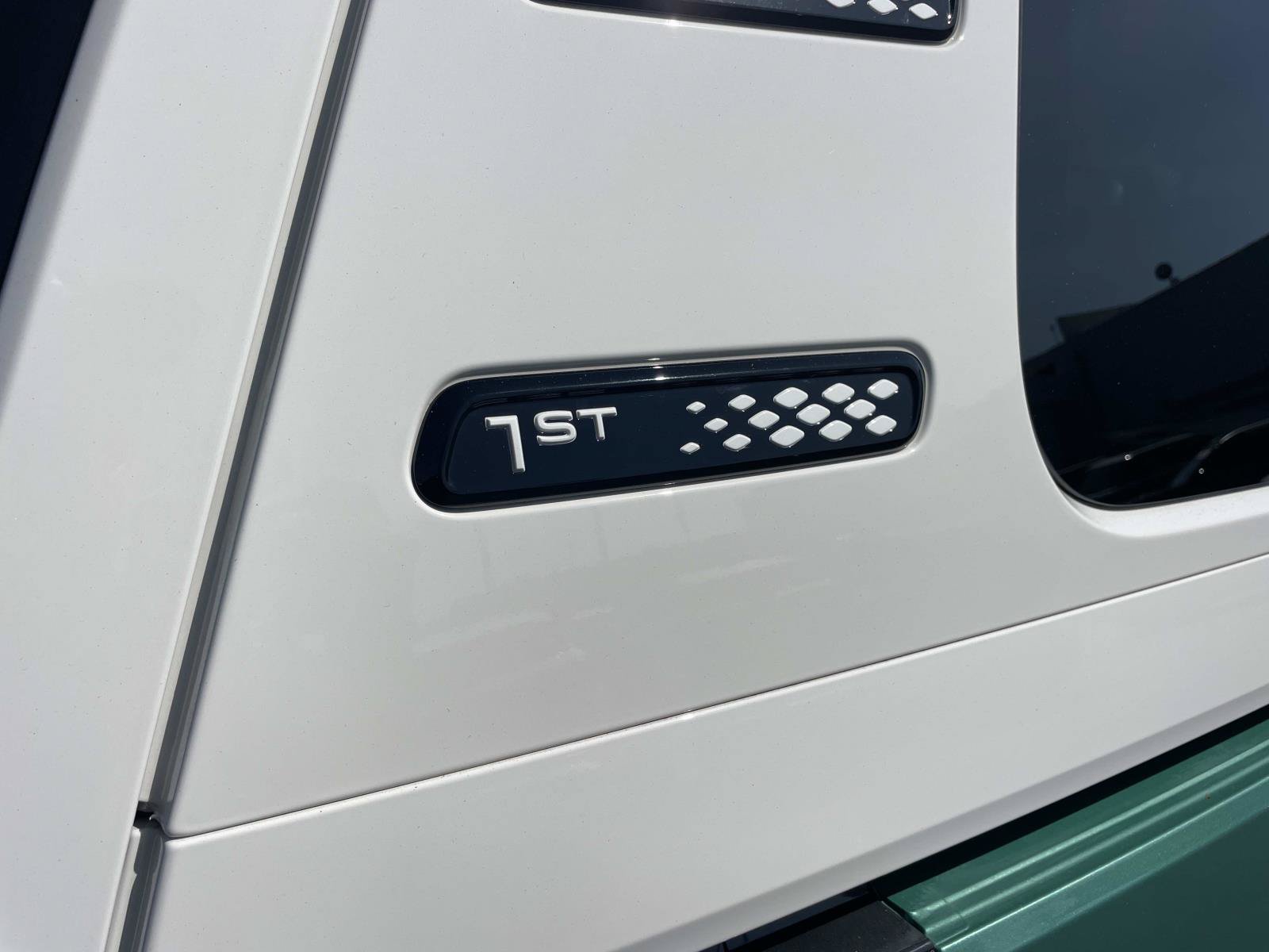 Certified 2025 Volkswagen ID. Buzz 1st Edition AWD/4WD image 5