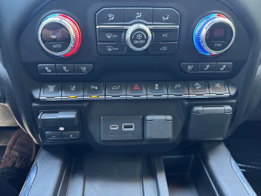 Used 2021 GMC Sierra 2500 Denali w/ Denali Ultimate Package AWD/4WD image 23