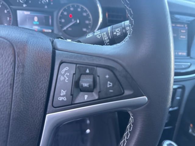 Used 2022 Buick Encore Preferred w/ Safety Package image 17