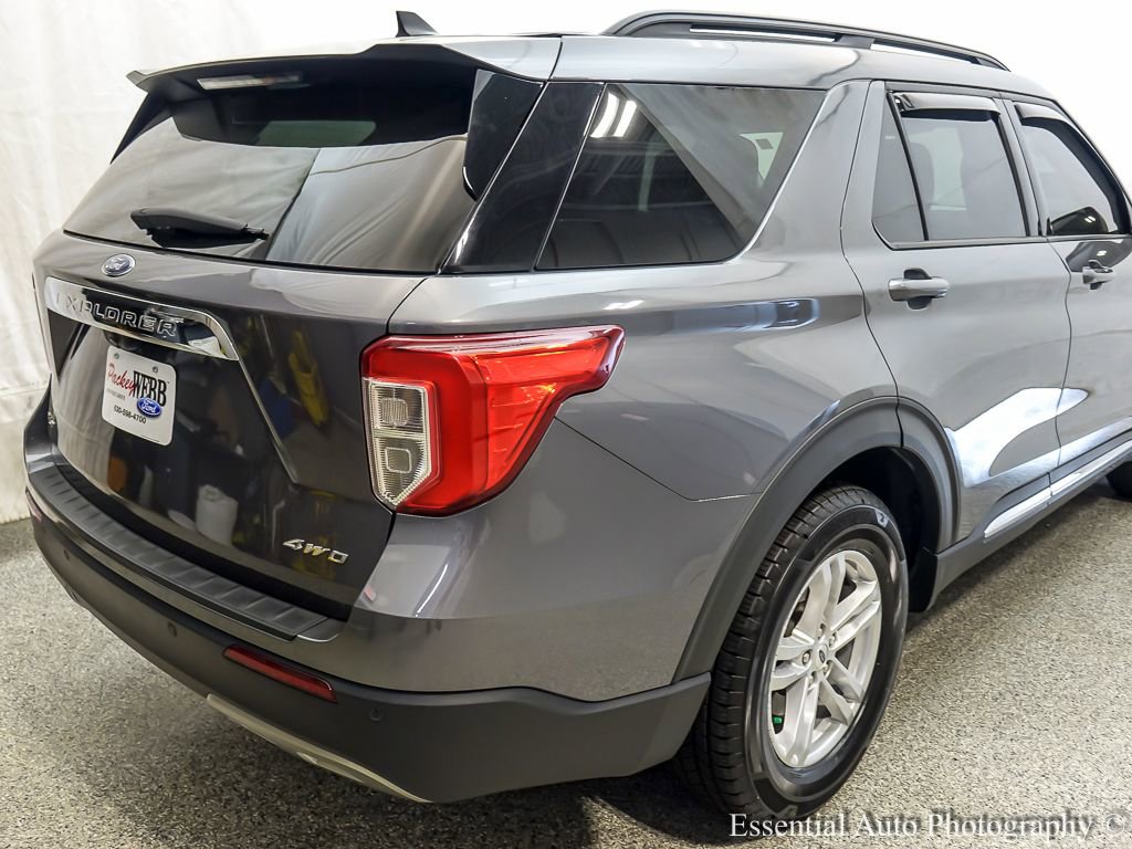Certified 2021 Ford Explorer XLT w/ Equipment Group 202A AWD/4WD image 8