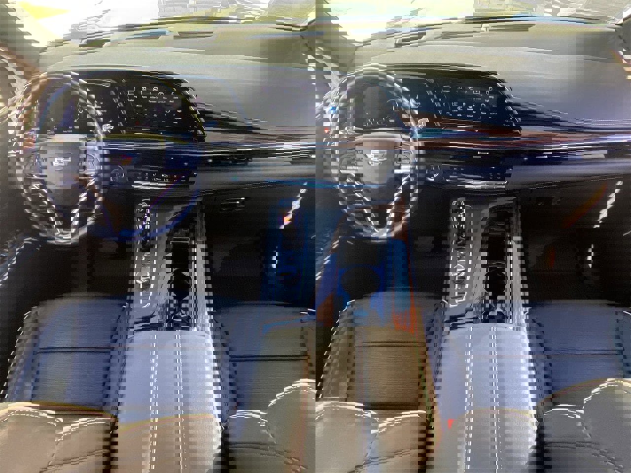 Certified 2021 Cadillac Escalade Premium Luxury w/ Driver Assist Tech Package image 16