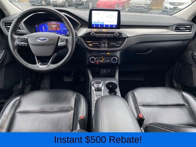 Used 2022 Ford Escape Titanium image 6